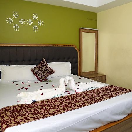 Hotel Vijay Pollachi Ngoại thất bức ảnh