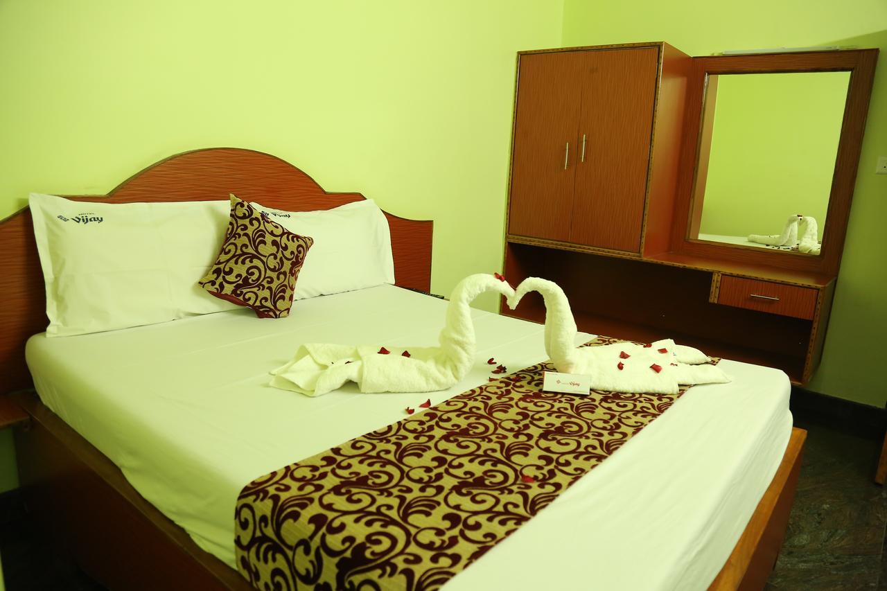 Hotel Vijay Pollachi Ngoại thất bức ảnh